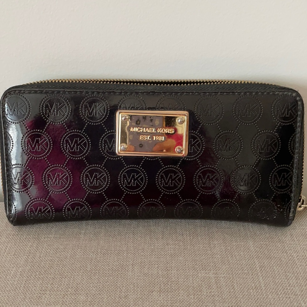 Michael Kors Black Patent Logo Zip Around Wallet